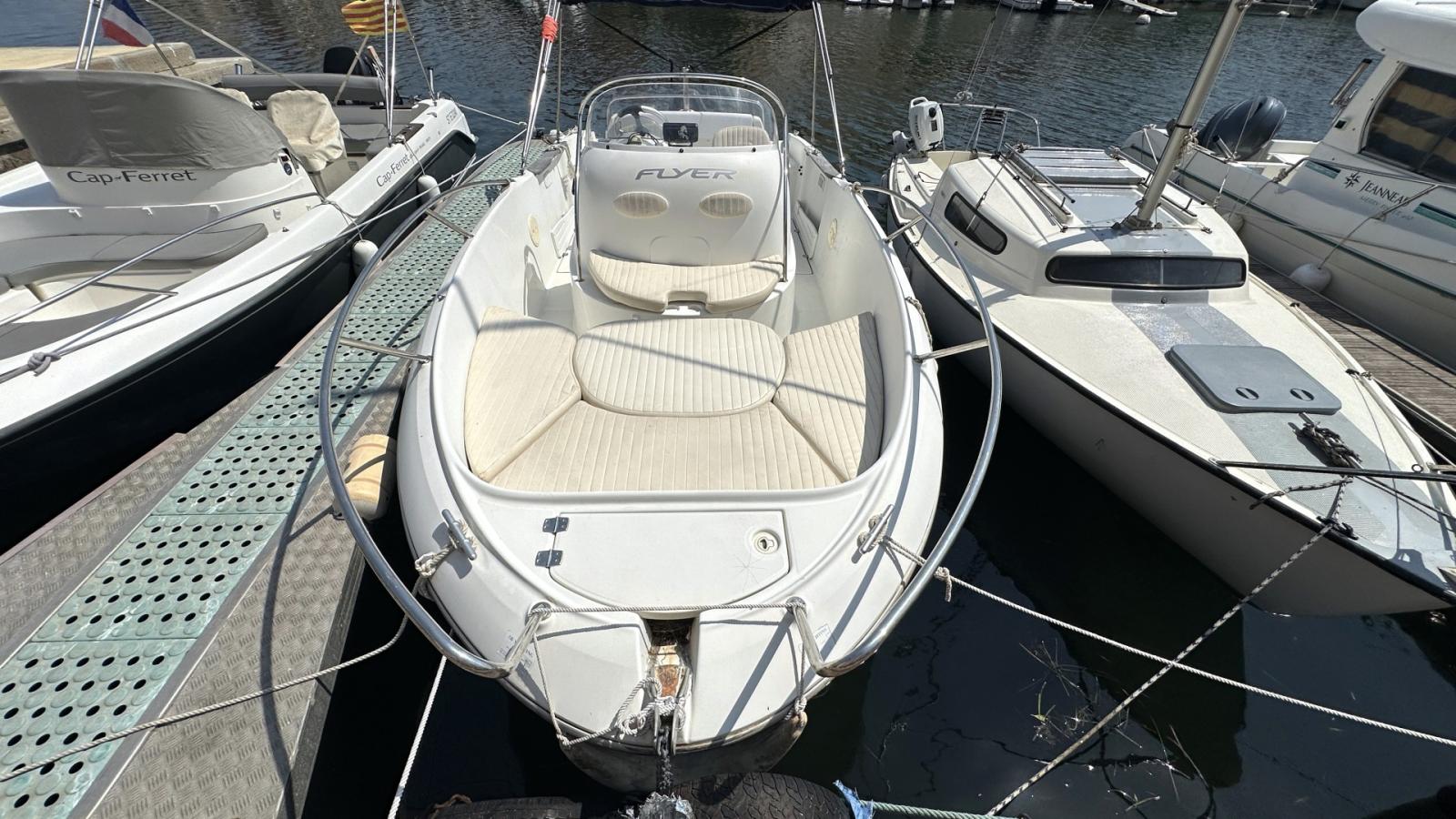 beneteau Flyer 650 open