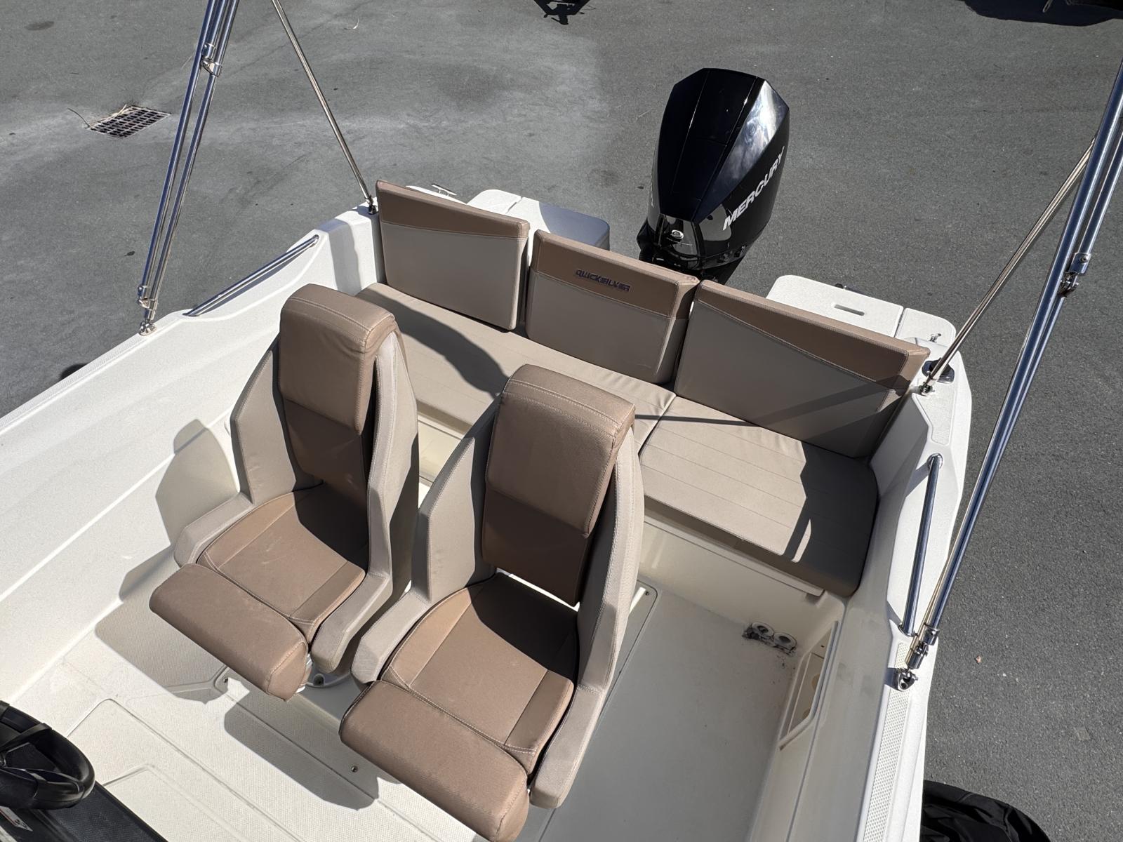 quicksilver 675 activ open