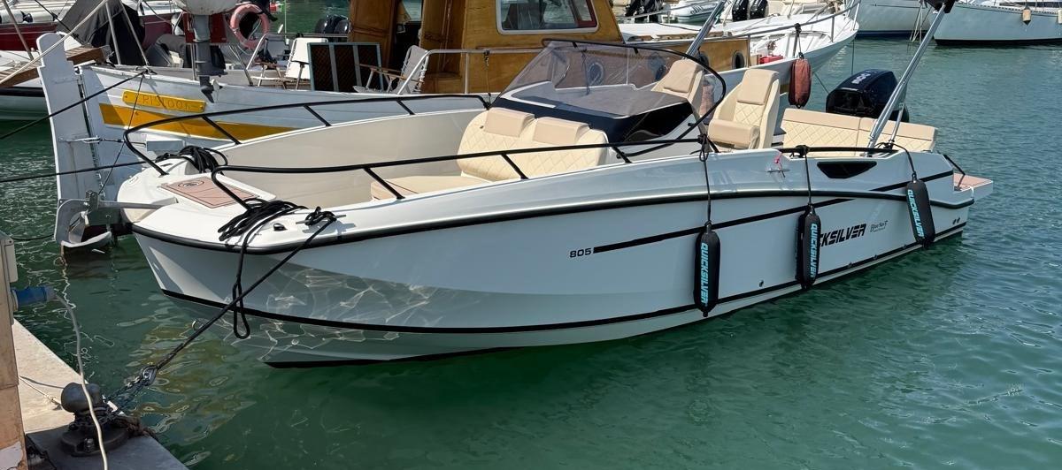 quicksilver Active 805