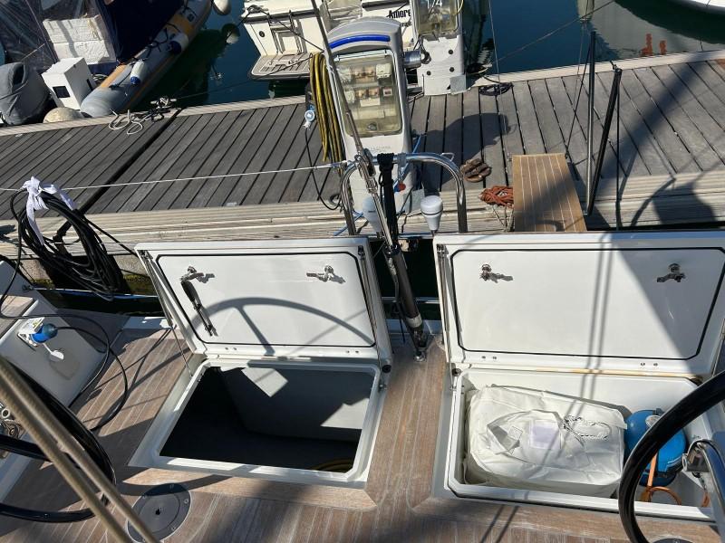 solaris yachts Solaris 44