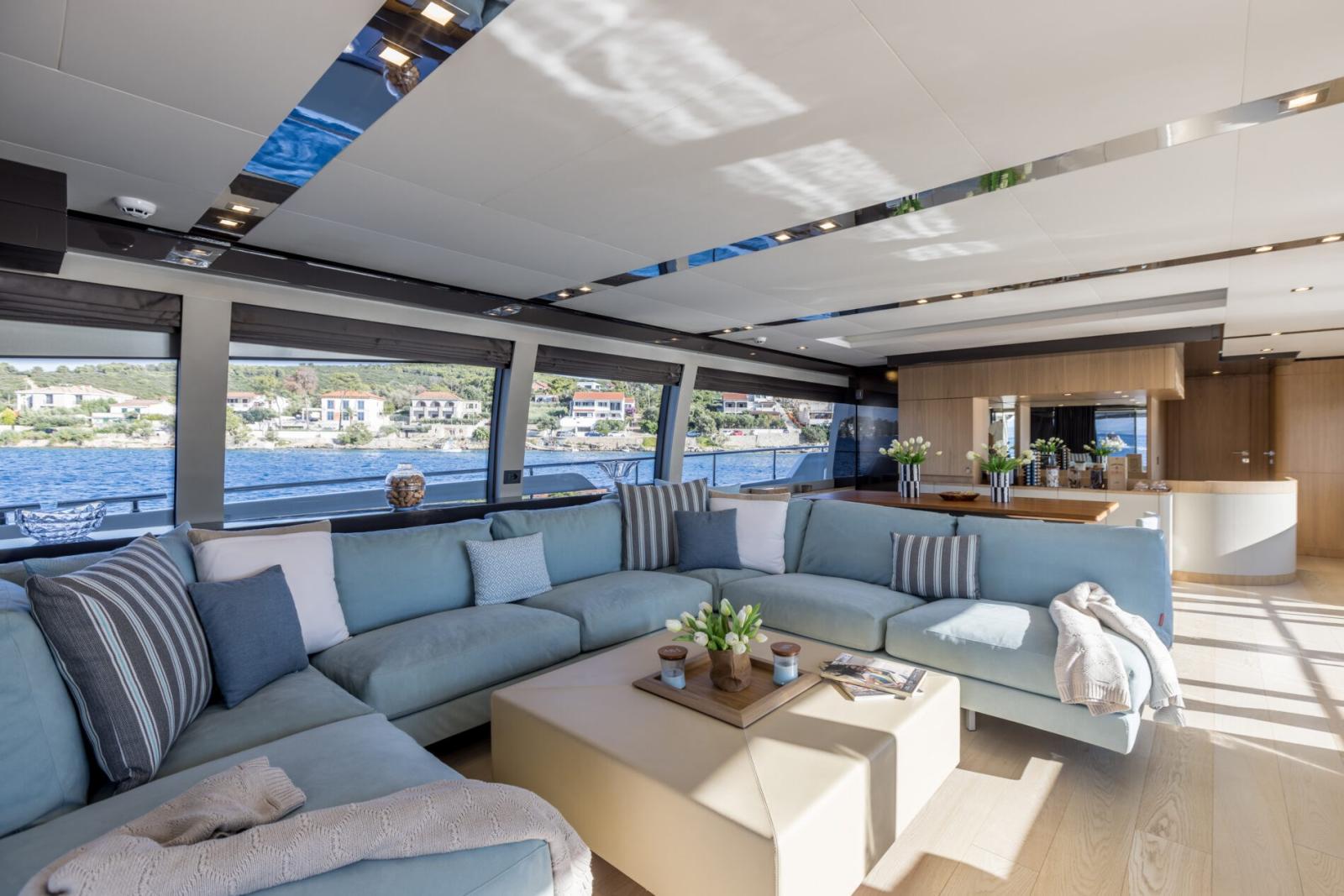 ferretti yachts 960