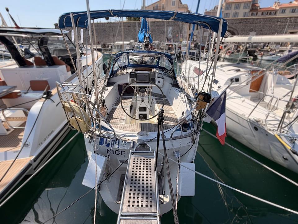 bavaria yachts 320
