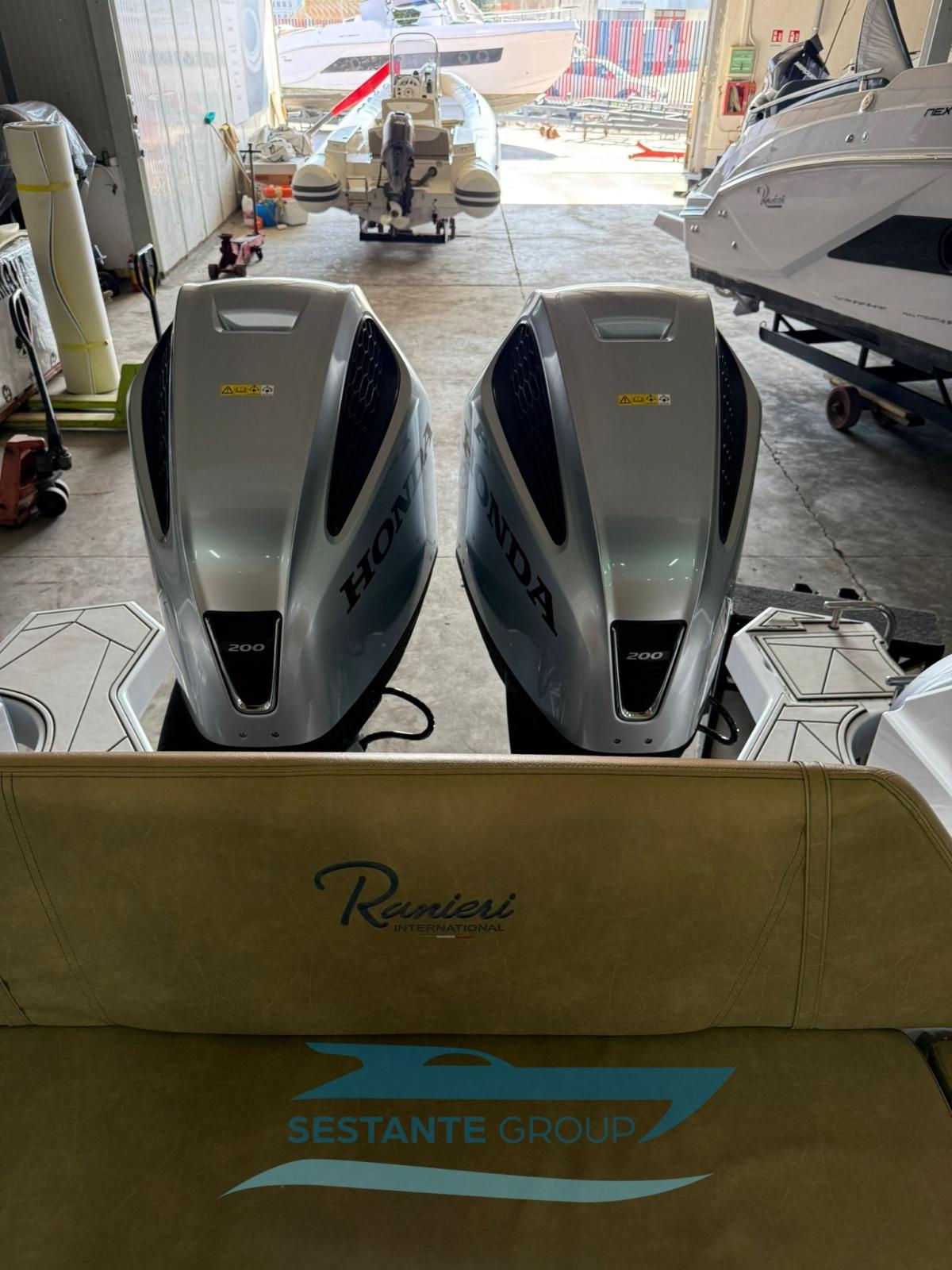 ranieri international Cayman 27 sport touring