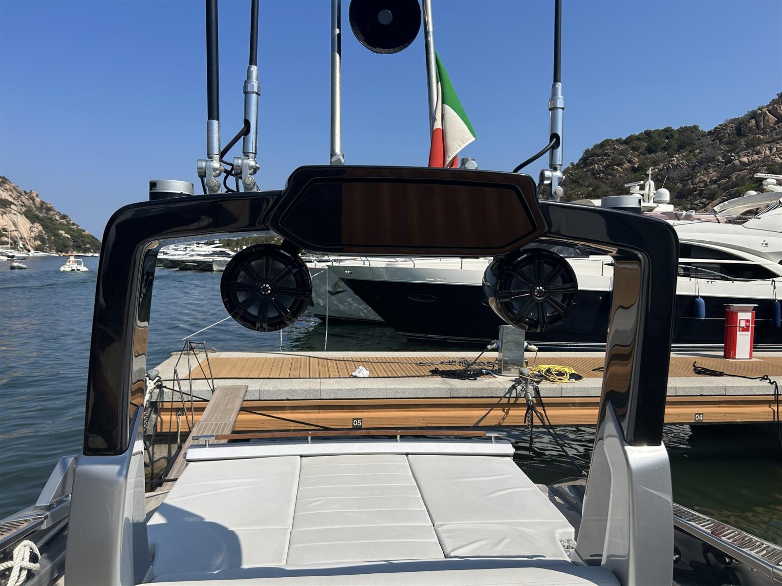 riva 56 rivale
