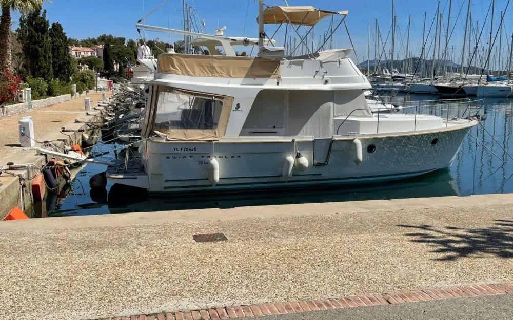 beneteau Swift trawler 34 fly