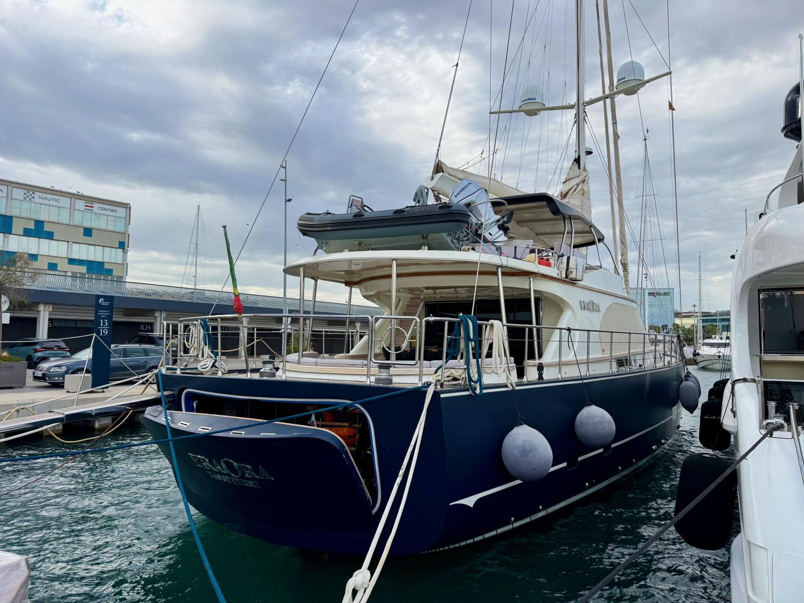 mural yachts Eraora - mural yachts 28m