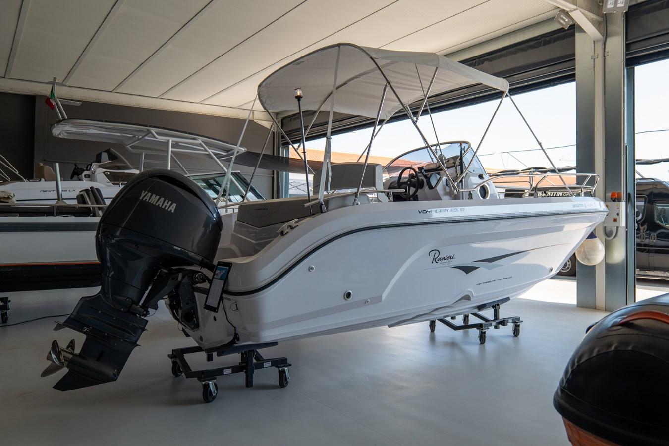 ranieri international Voyager 21 s