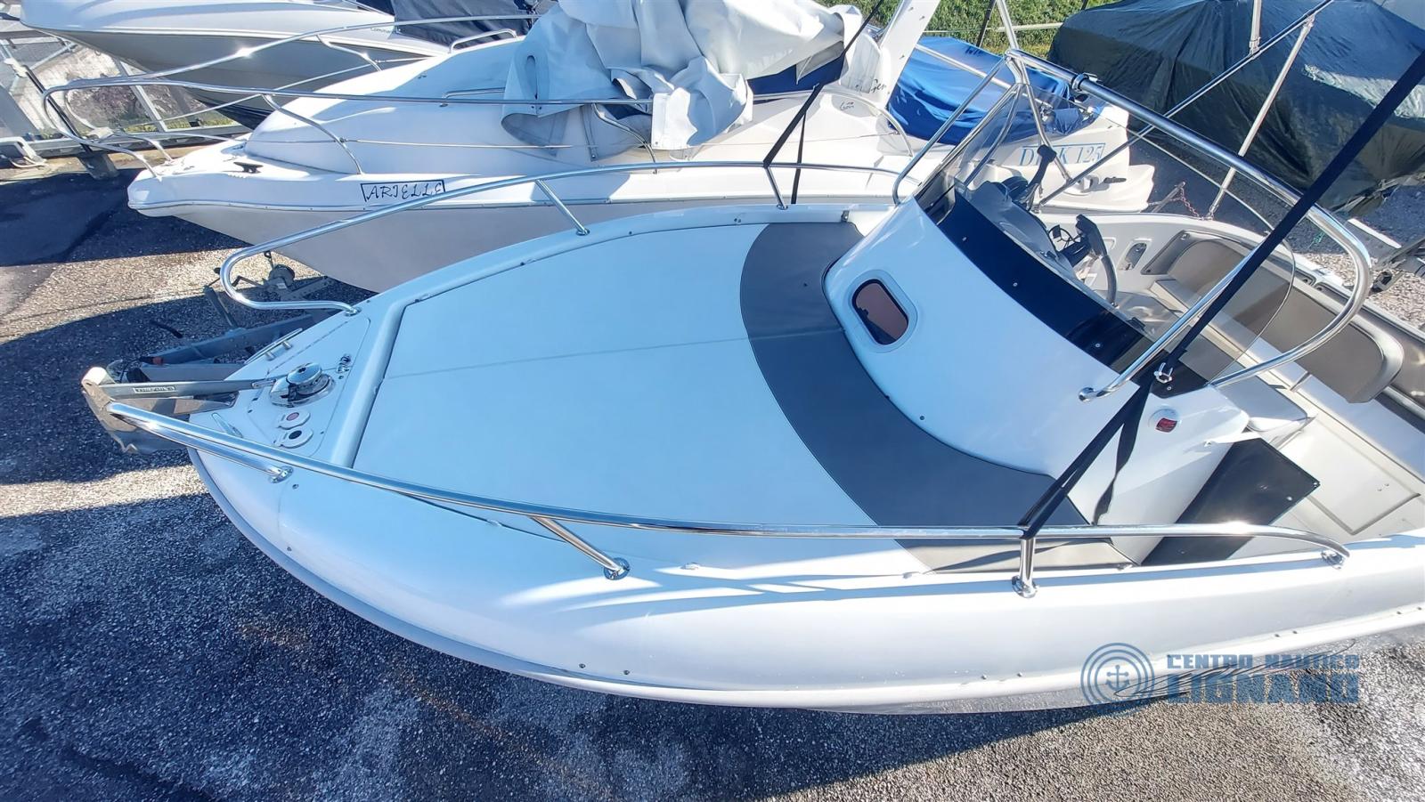 saver 560 walk around