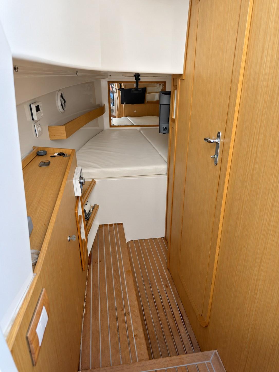 pirelli Pirelli 11 cabin