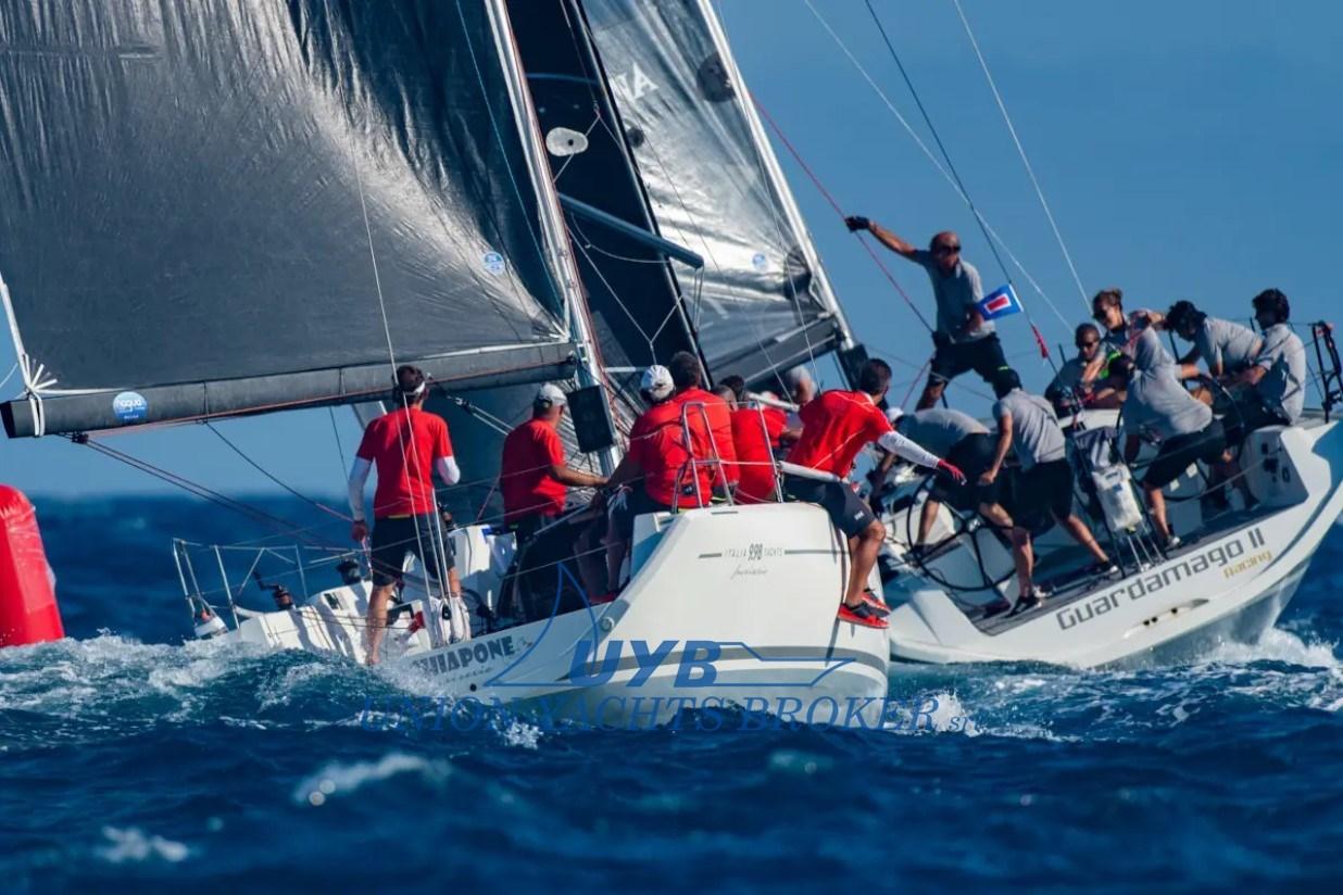 italia yachts Italia 9.98 fuoriserie