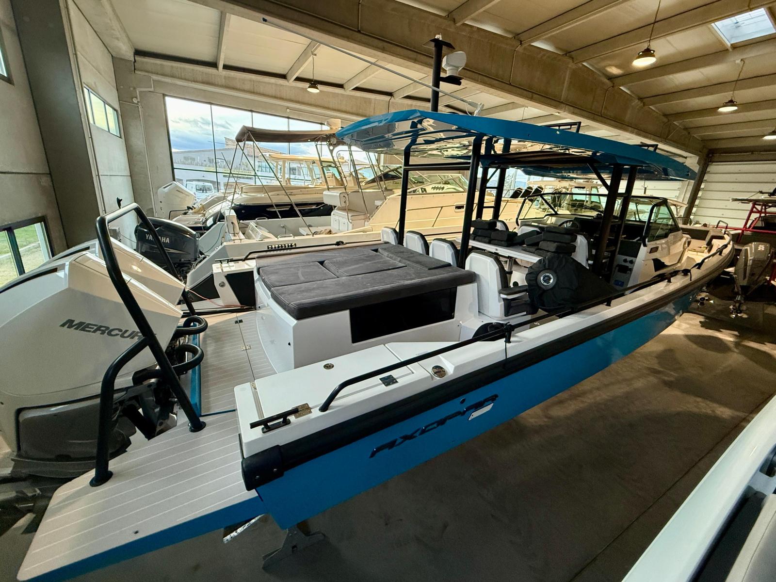 axopar 37 sun top brabus