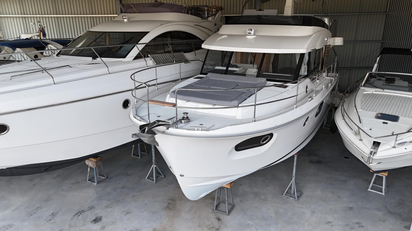 beneteau Swift trawler 41 fly