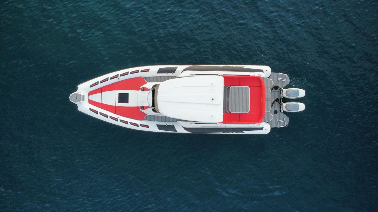 rainieri Cayman 38 exécutive