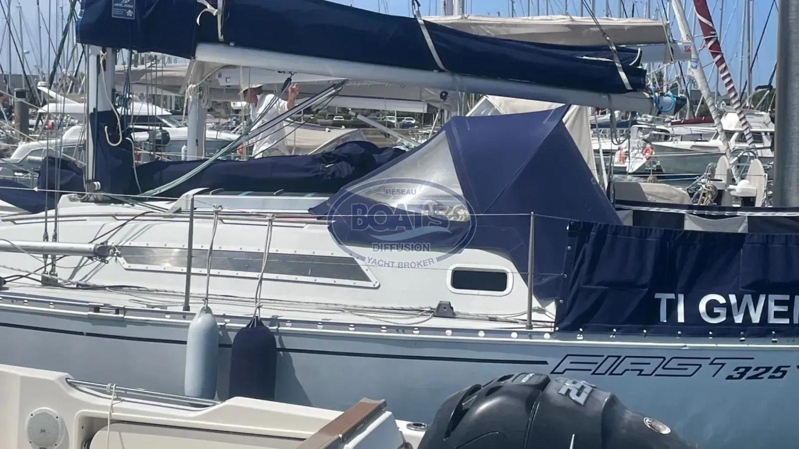 beneteau First 325