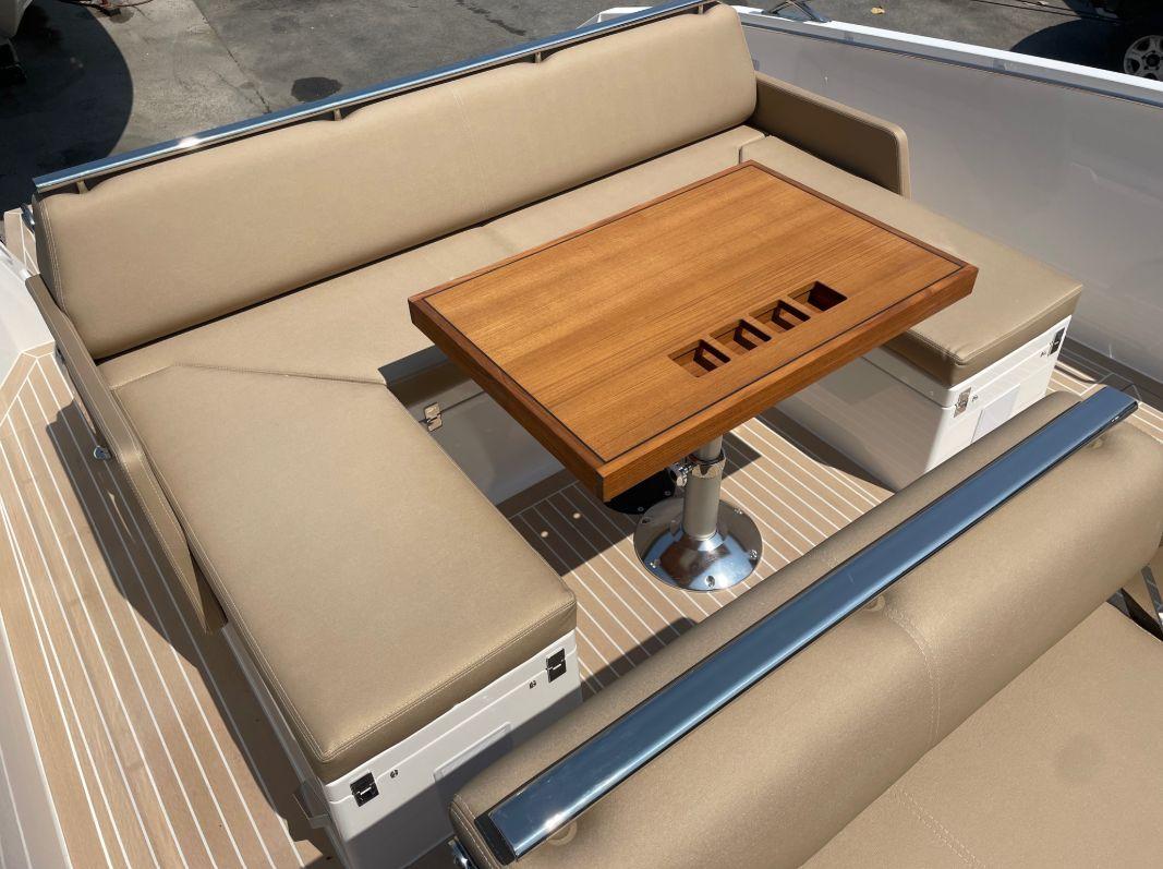 delta powerboats 33 open