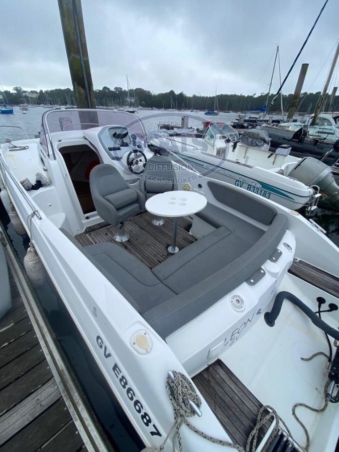 inconnu Beneteau flyer 750 rubis