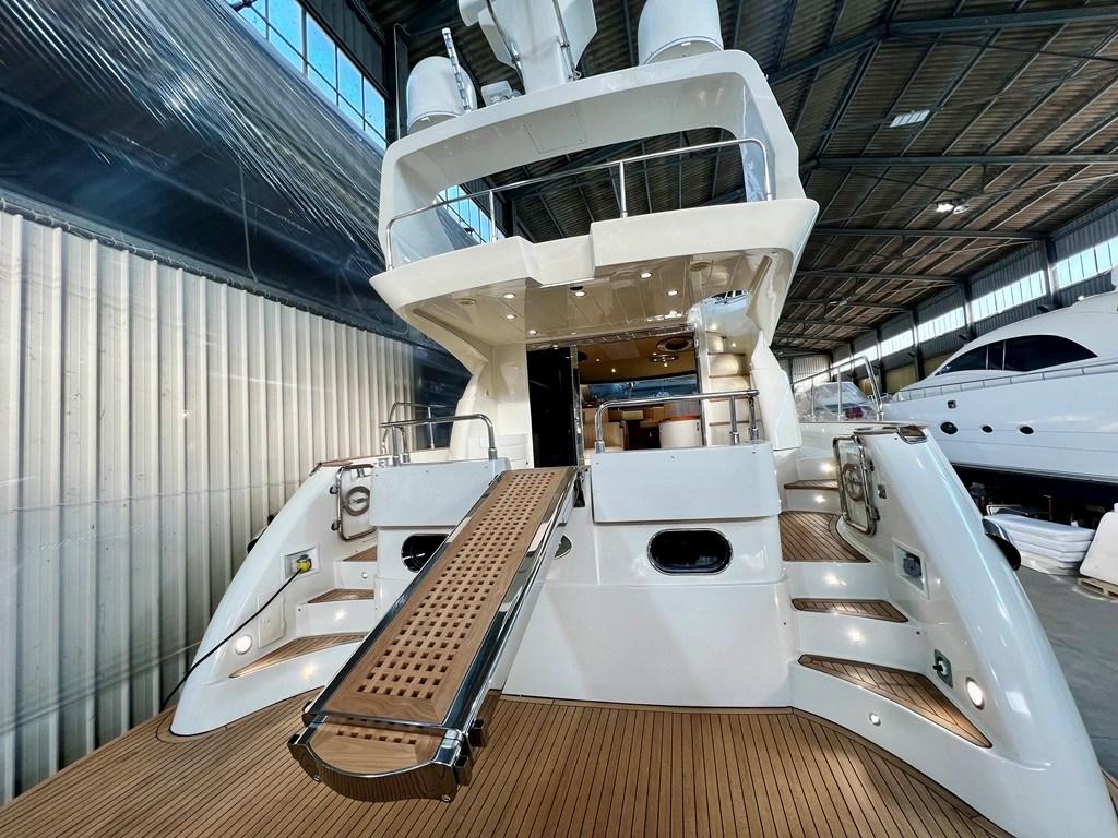 cayman yachts 62 cyber