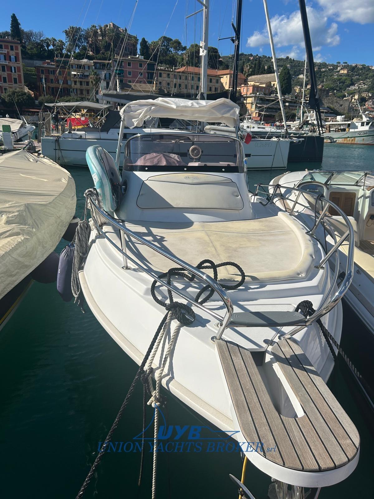 Marinello 26 cabin