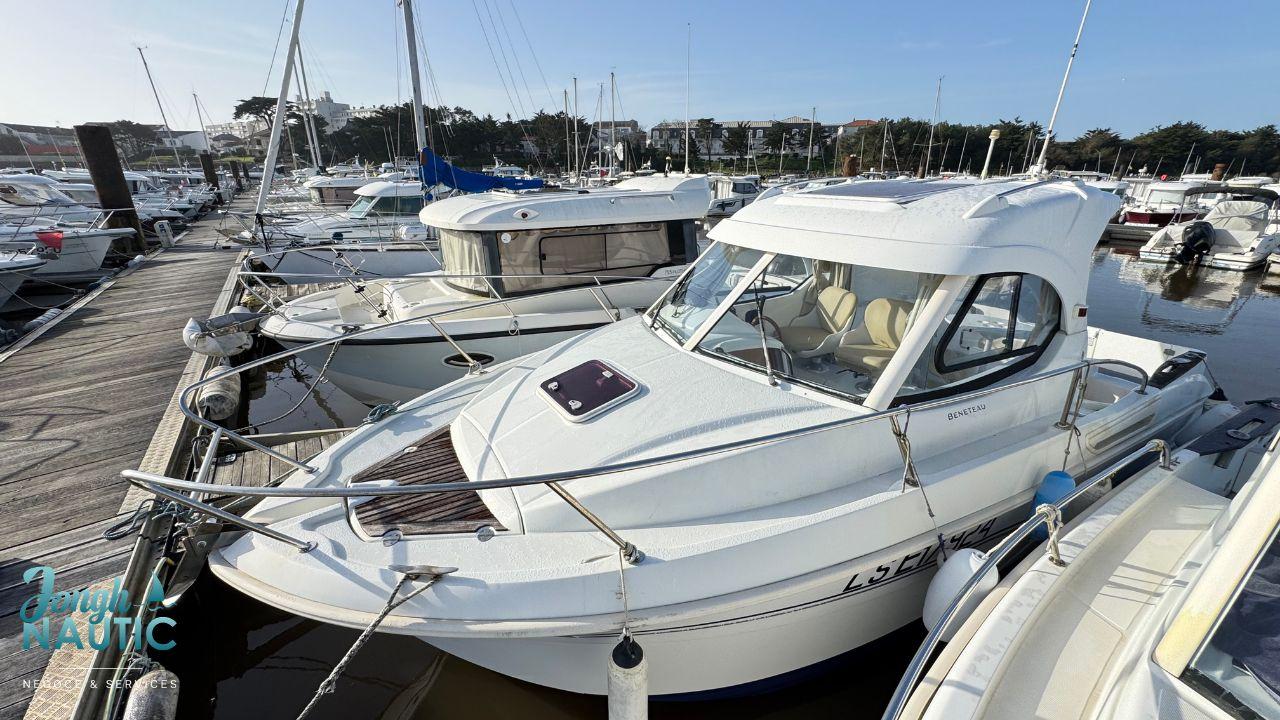 beneteau Antares 7