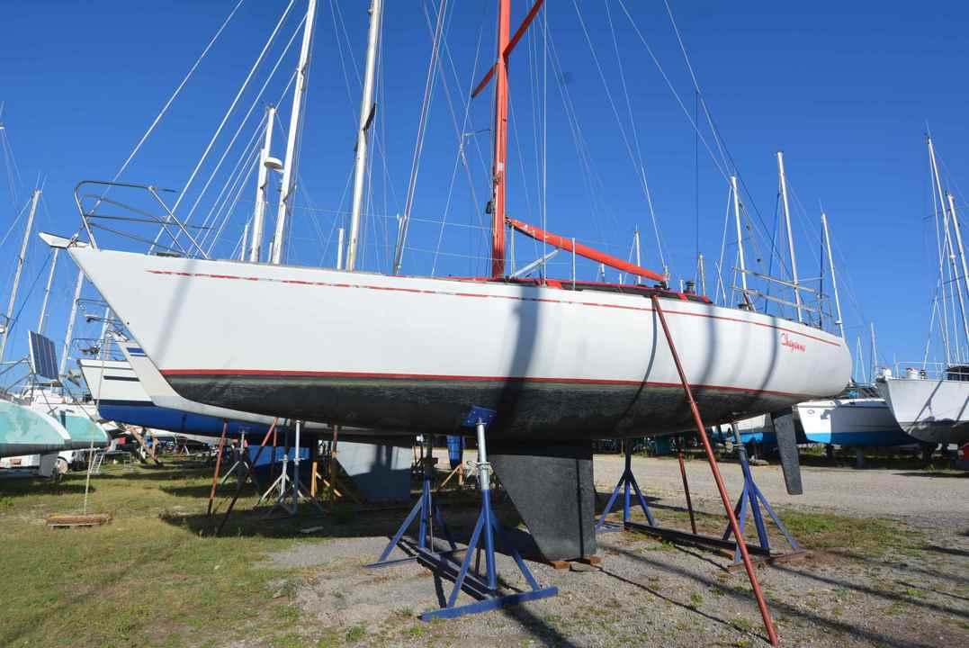 fountaine pajot One tonner