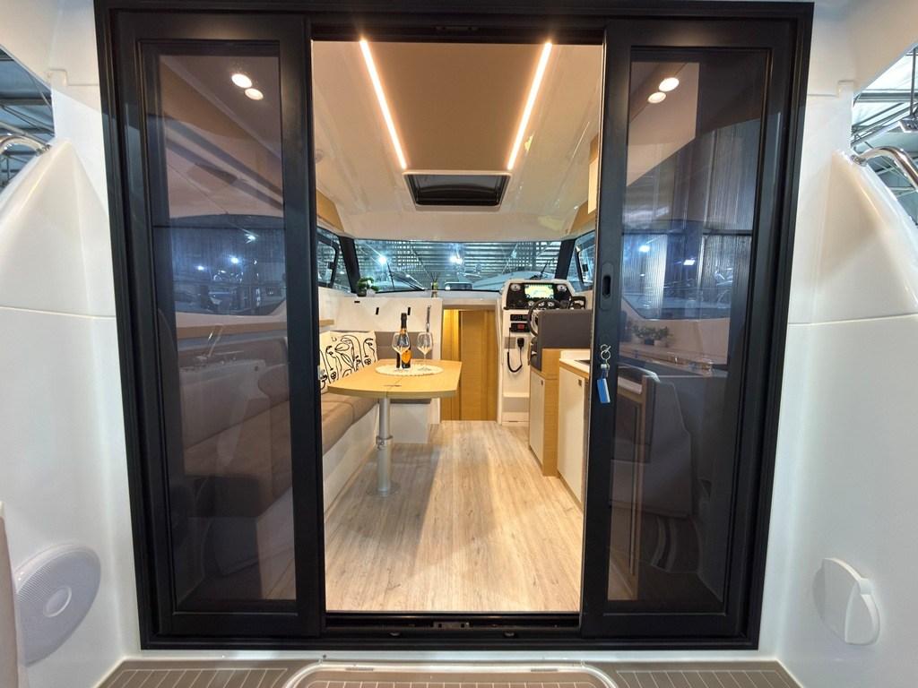 rodman Spirit 31 hard top - fuoribordo