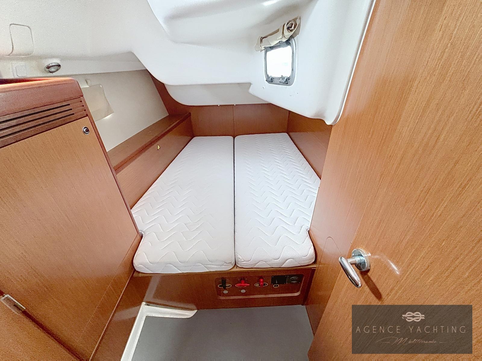 beneteau Oceanis 40