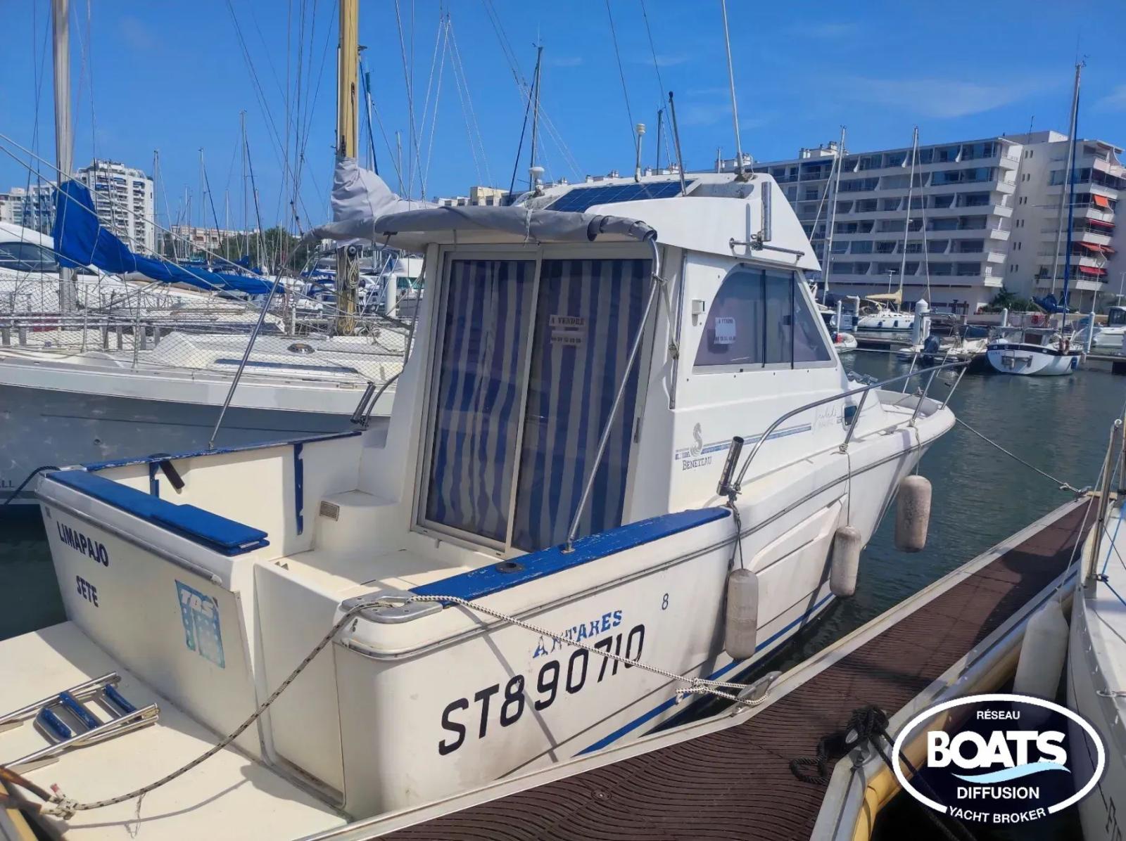 beneteau Antares serie 8
