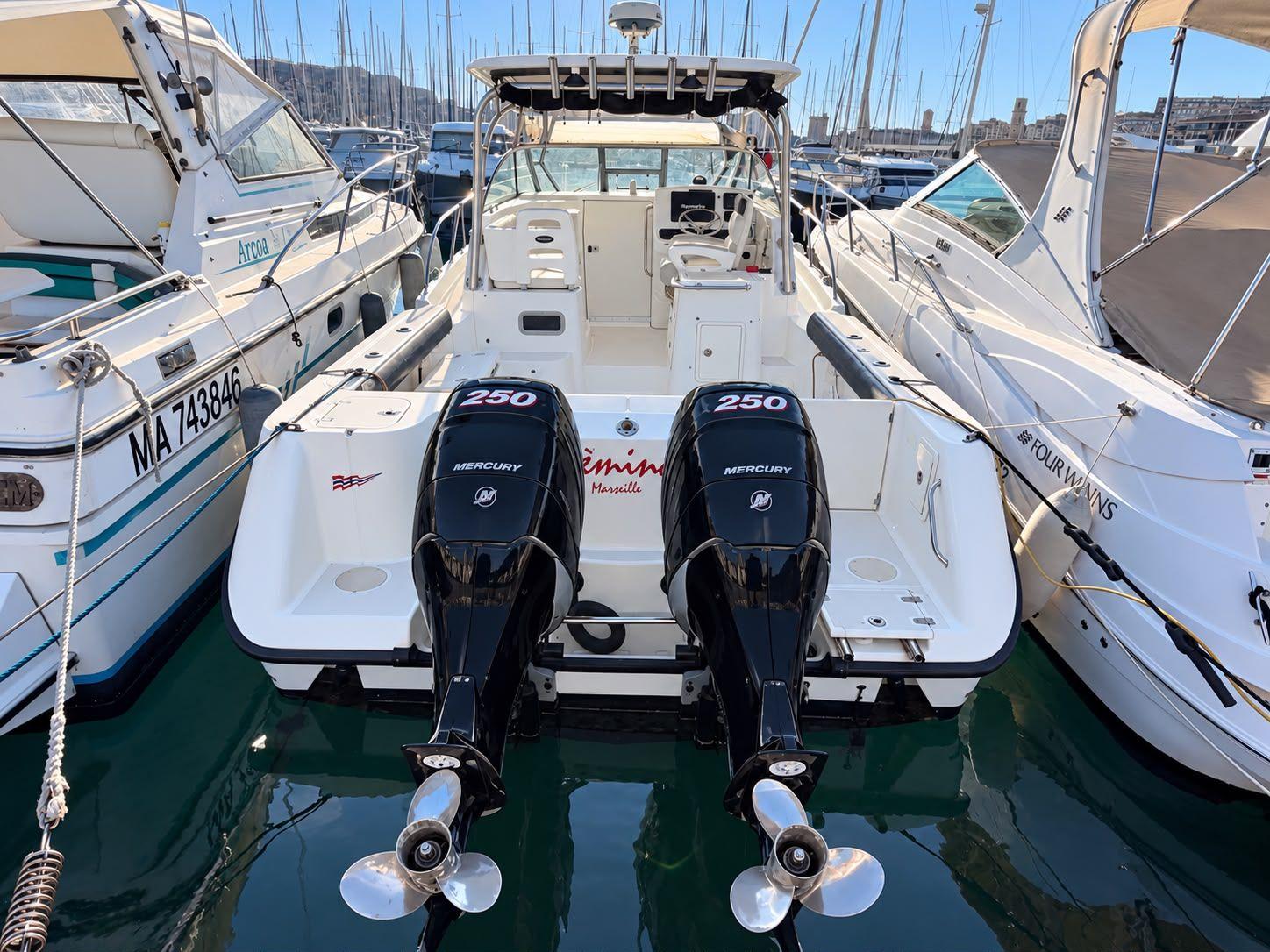 boston whaler 305 conquest