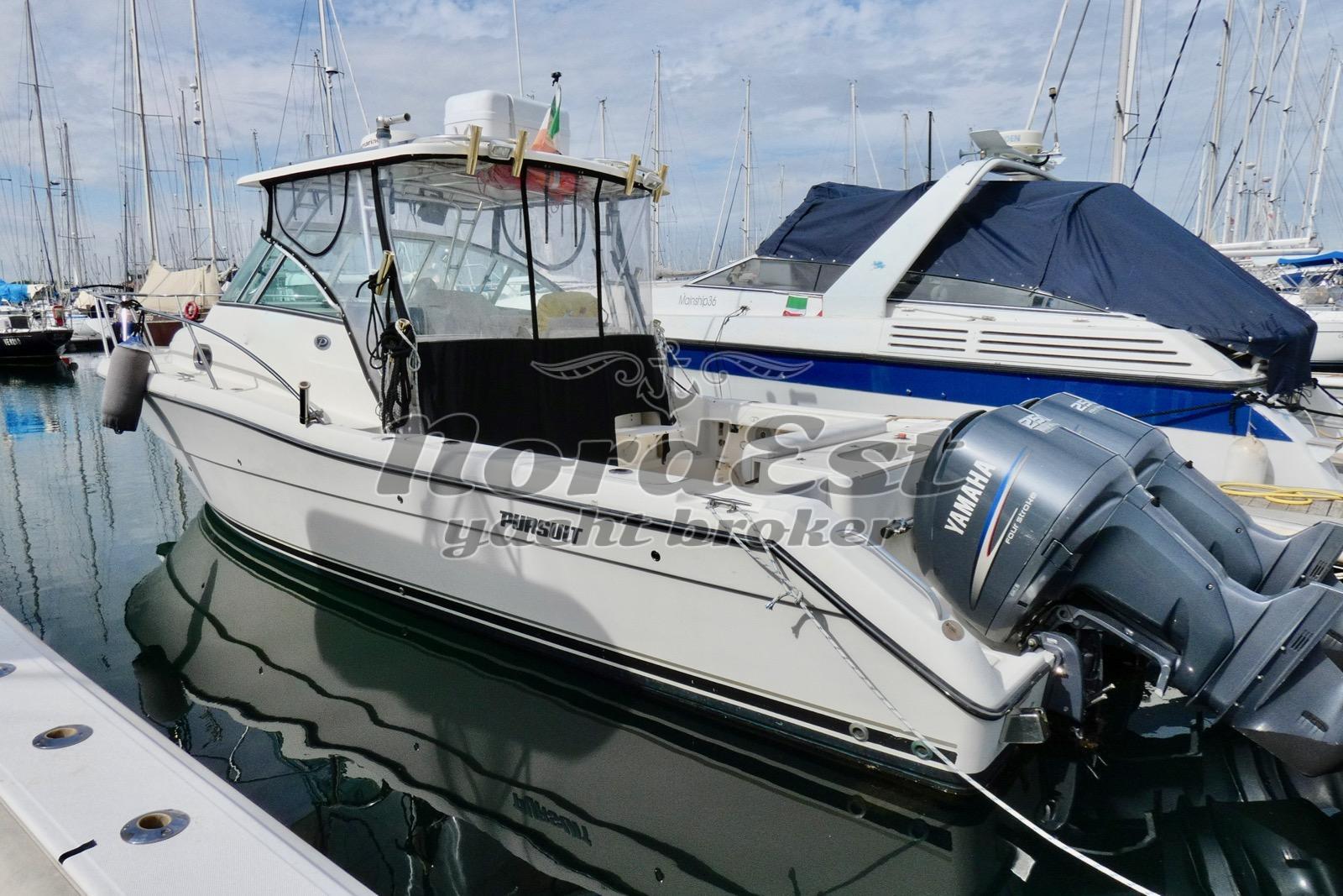 pursuit Tiara 3070 (motori 2026)