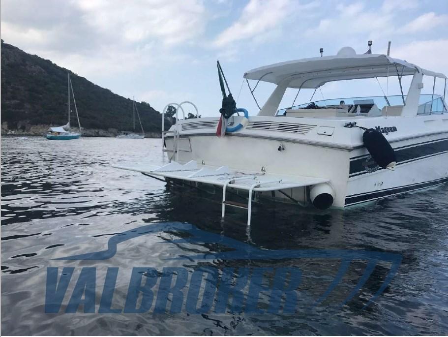 magnum marine Magnum 53' sport