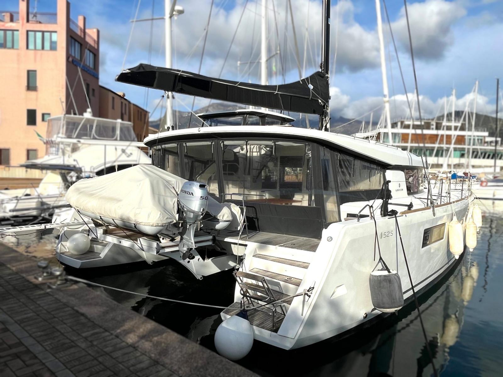 lagoon 52s - 52 s