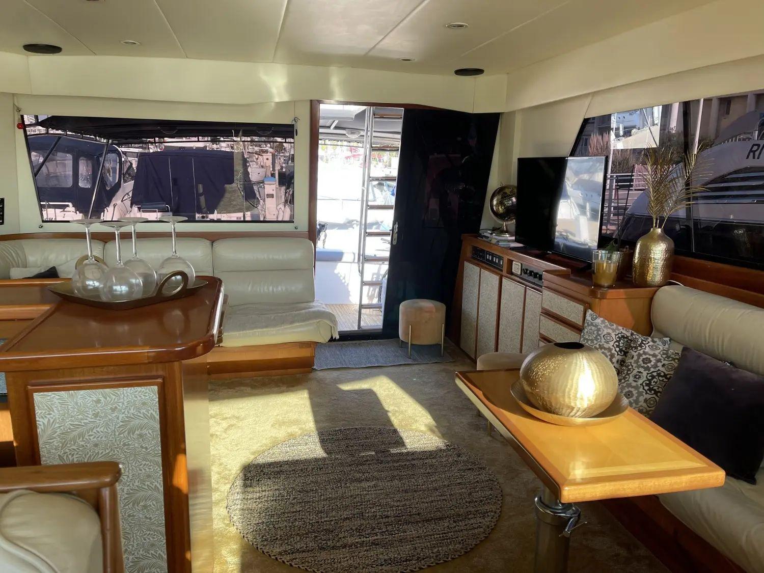 uniesse Uniesse 54 fly