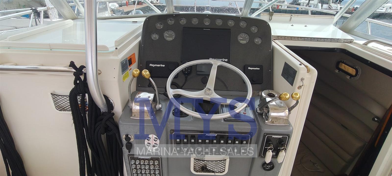 pursuit 3800 express