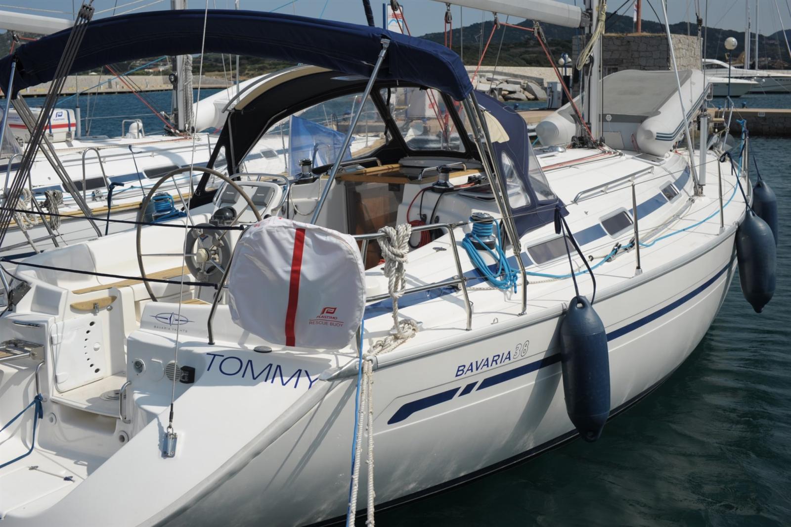 bavaria yachts 38