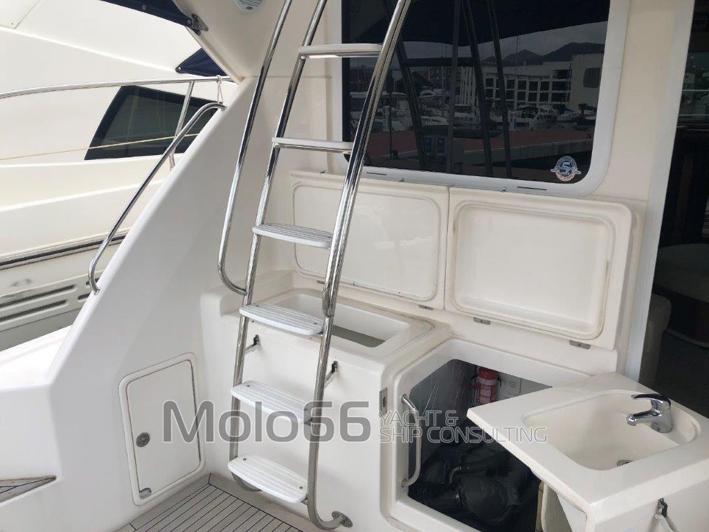 riviera marine 37 flybridge
