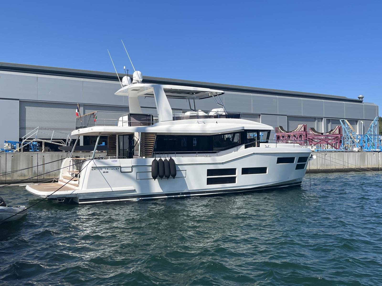 beneteau Grand trawler 62
