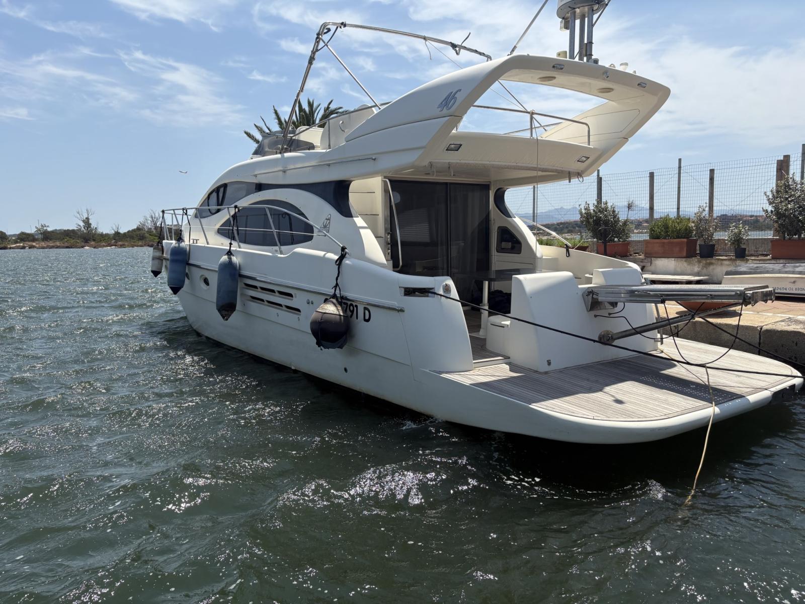 azimut 46