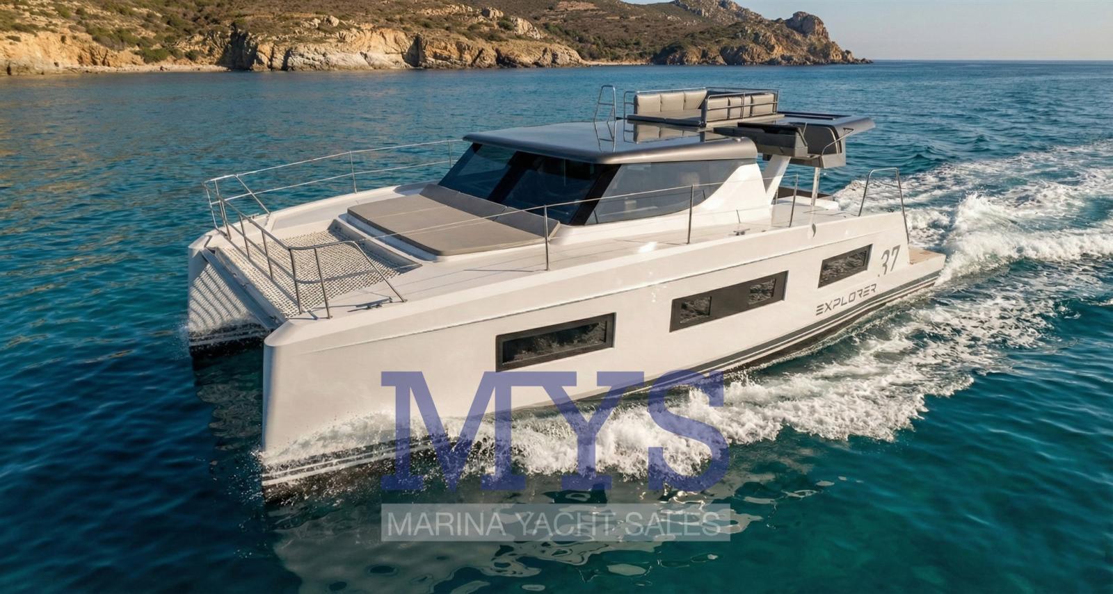aventura 37 explorer sedan