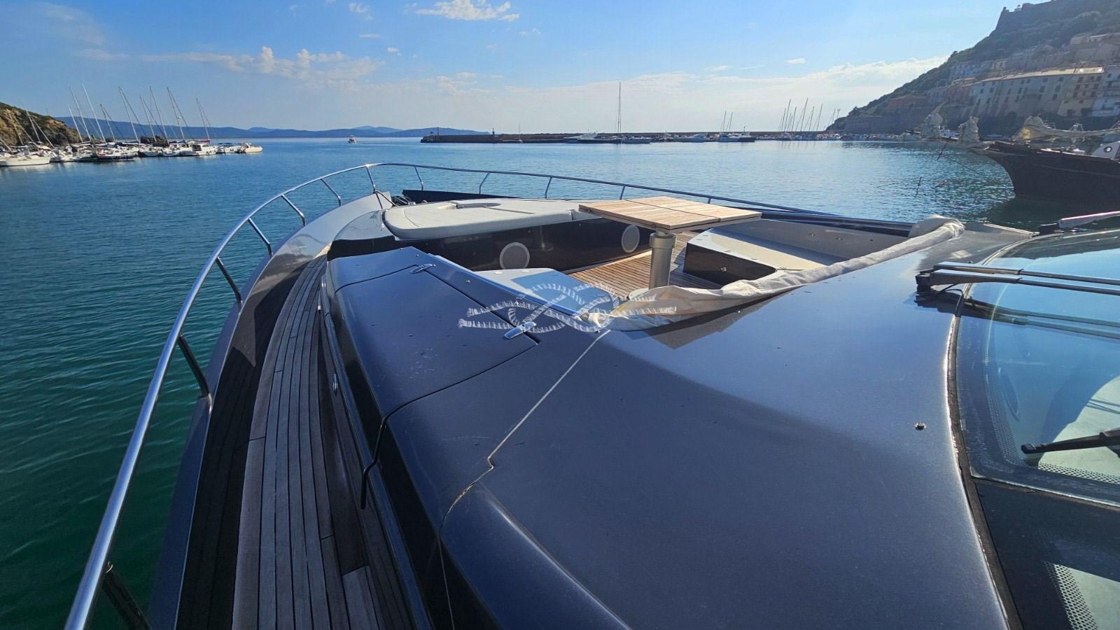 pershing 80