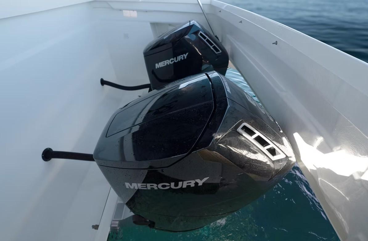 de antonio yachts D50 coupe