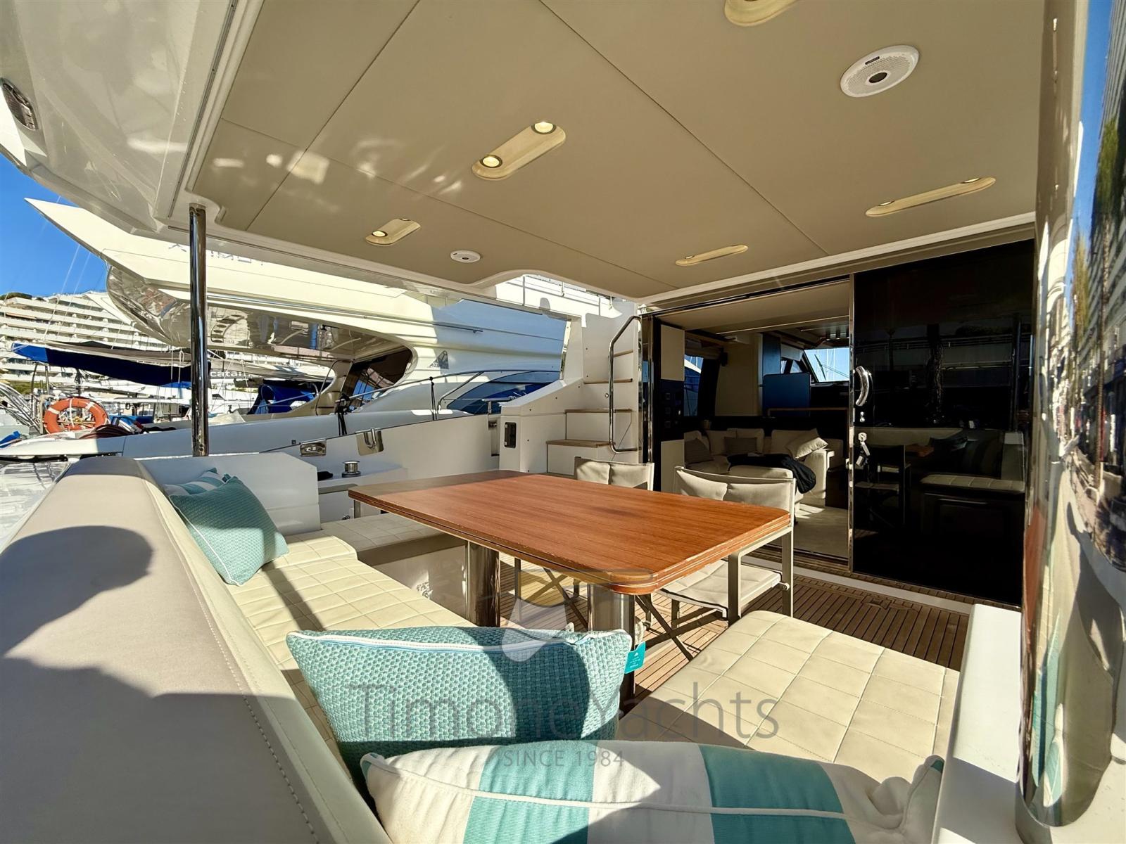azimut 66 flybridge