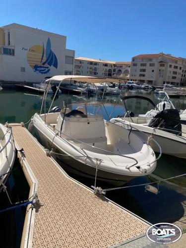 Jeanneau cap camarat 635
