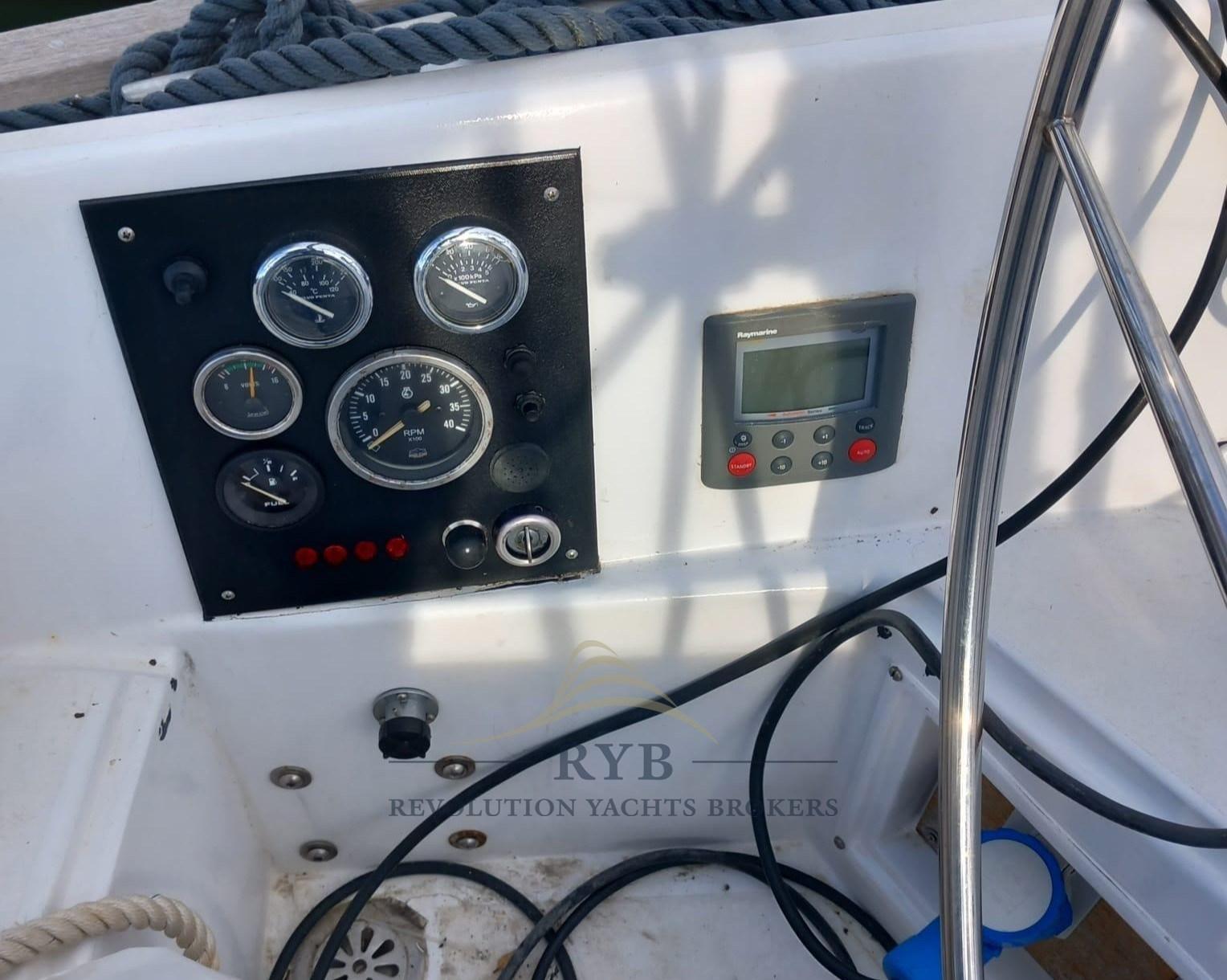 alb sail Ec 37