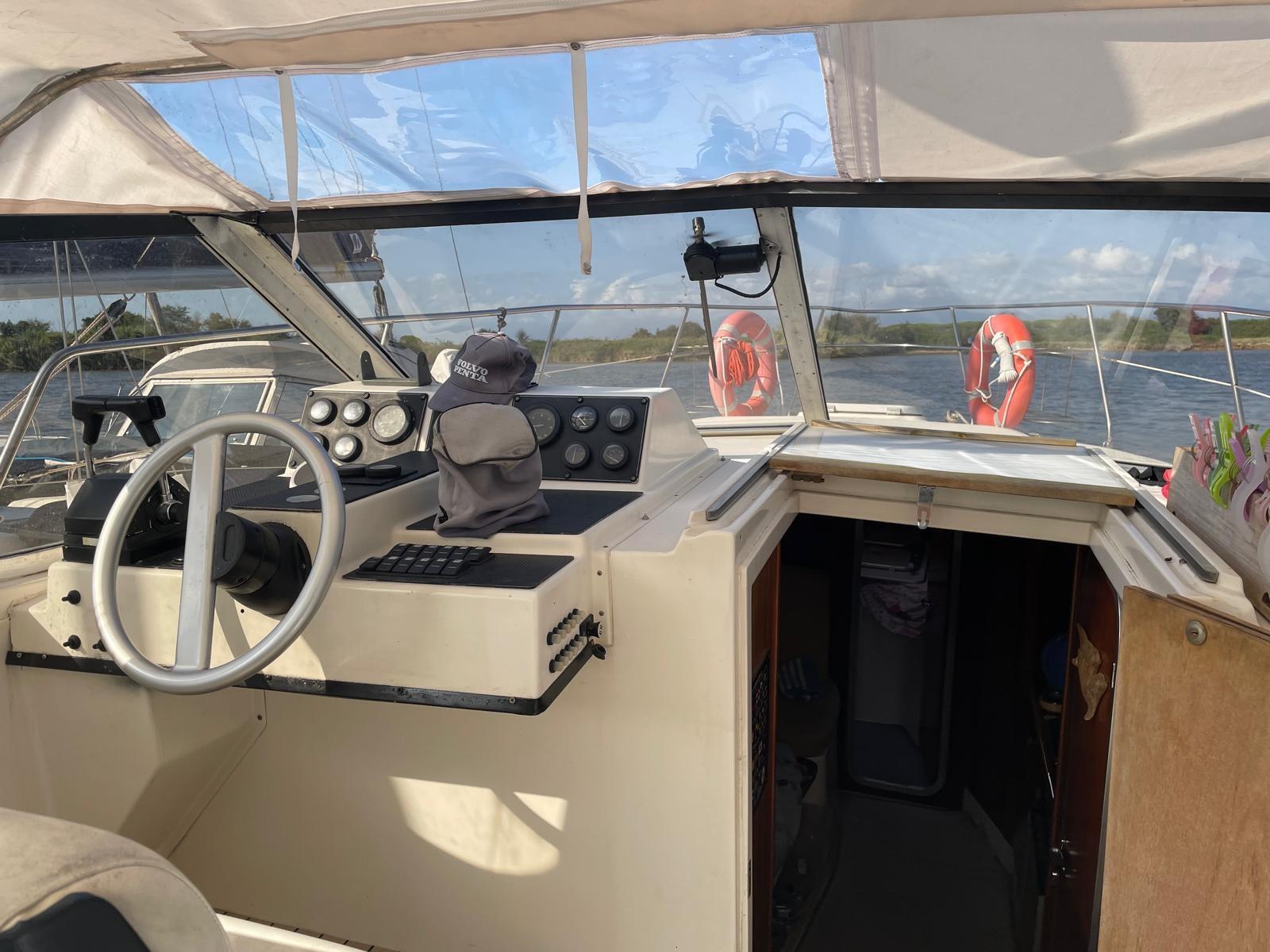 azimut Az 28