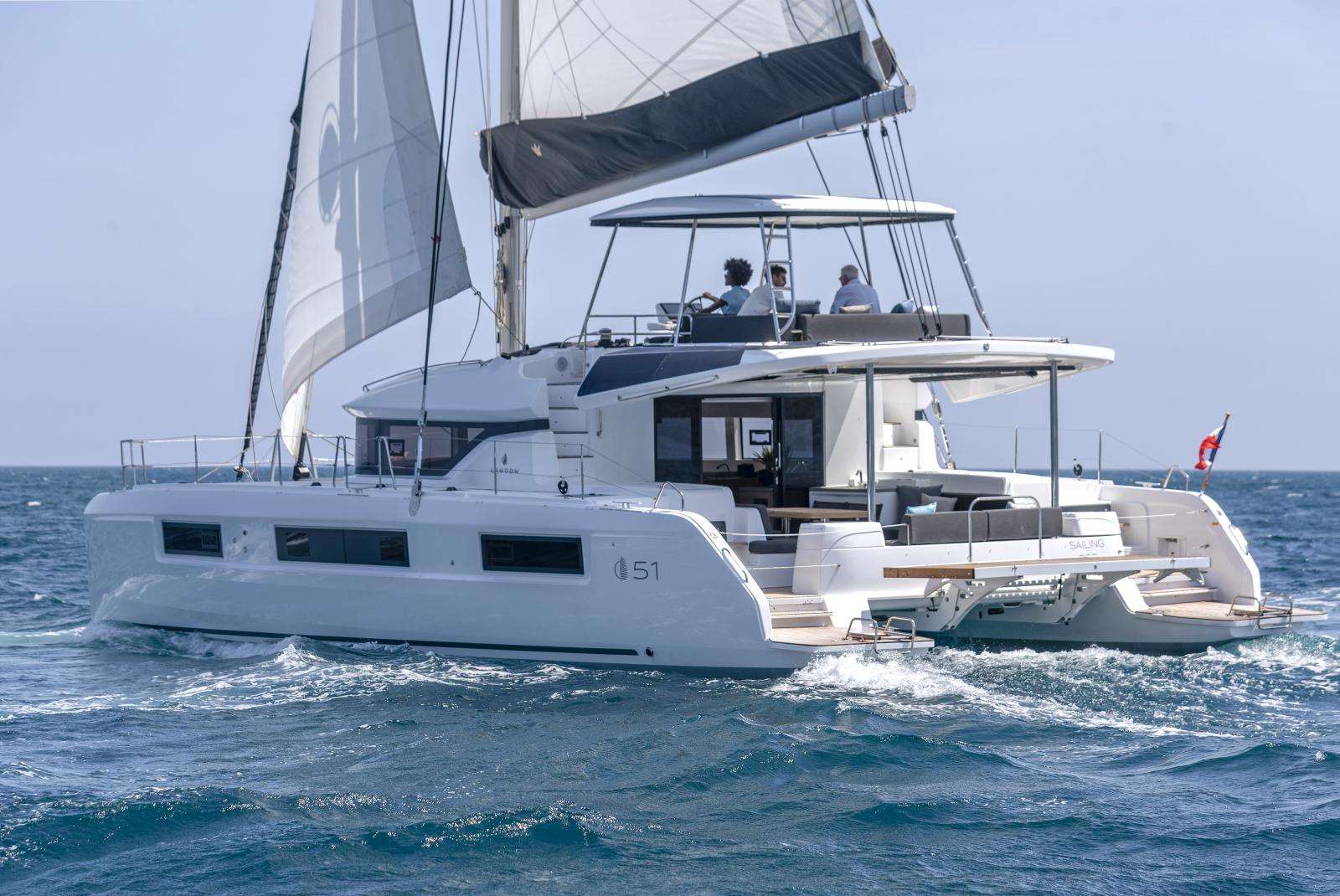 lagoon 51