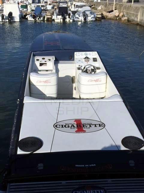 cigarette r.t. Cigarette 38 top gun