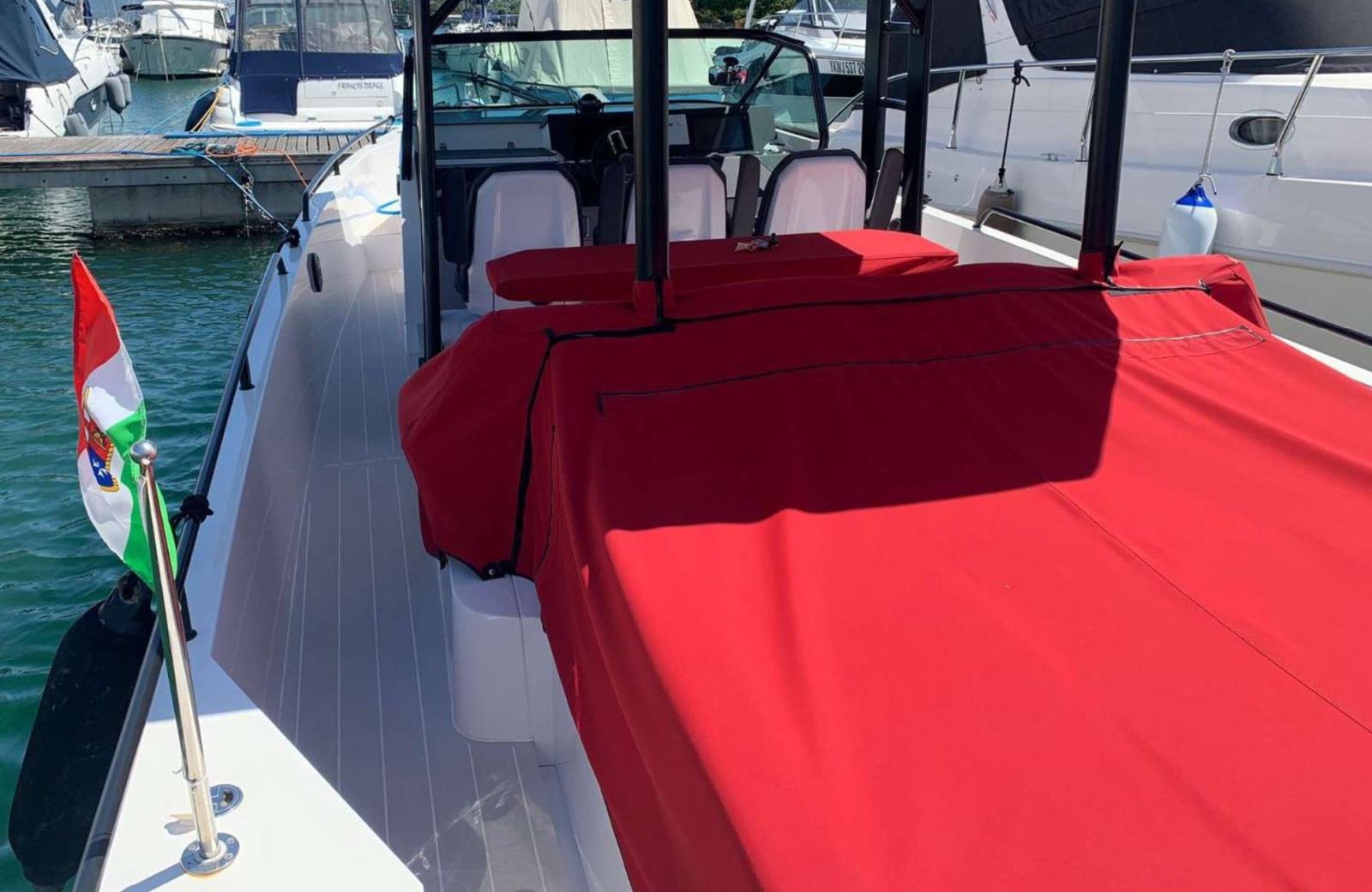 axopar 37 sun top brabus line