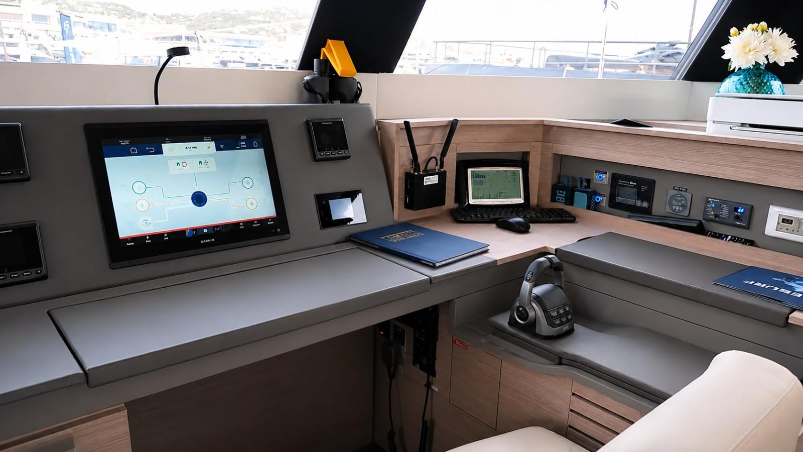 fountaine pajot Power 67
