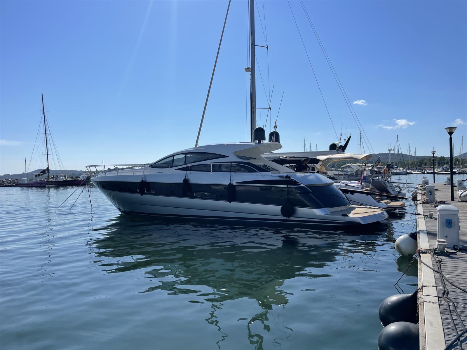 pershing 56