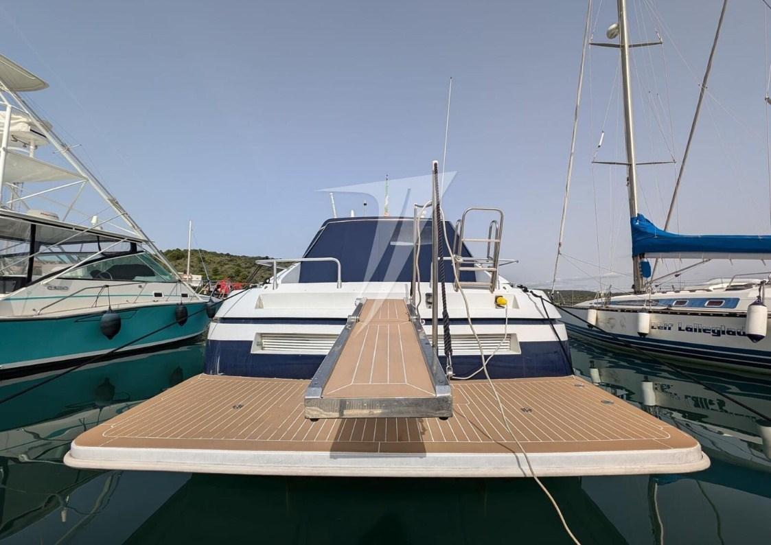pershing 40